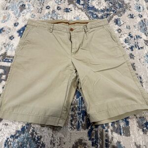 Tommy Bahama Light Khaki Flat Front Shorts